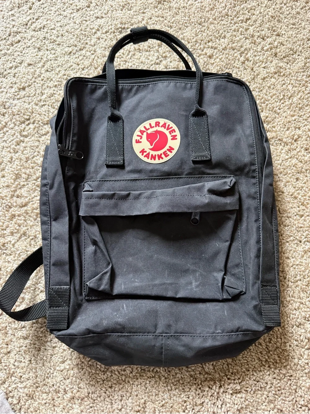 🖤 Fjallraven Classic Kanken Backpack🖤